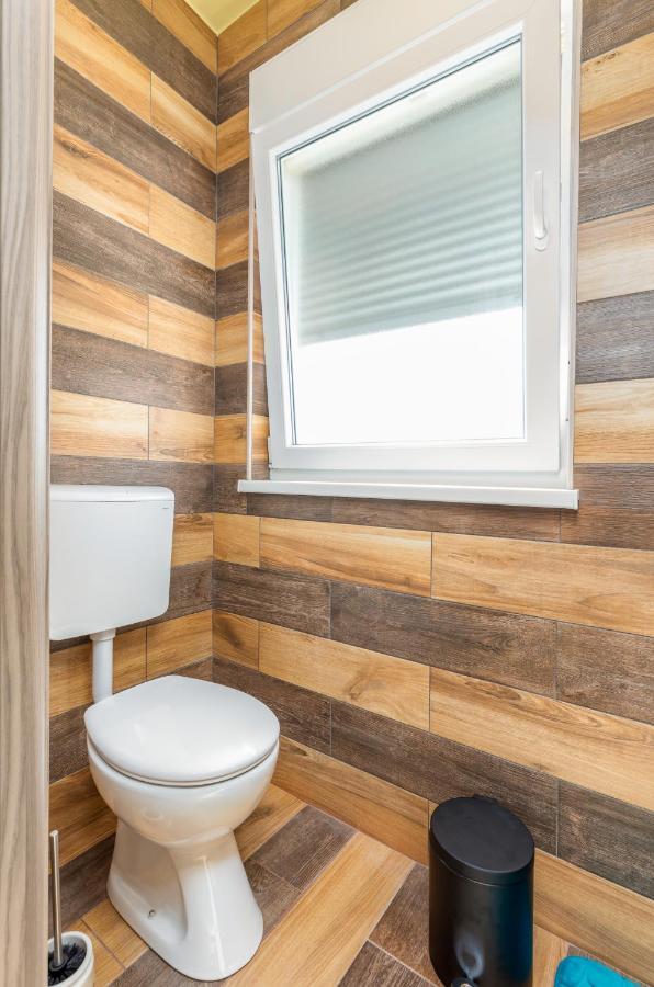 Apartmani Monte Pula Bagian luar foto