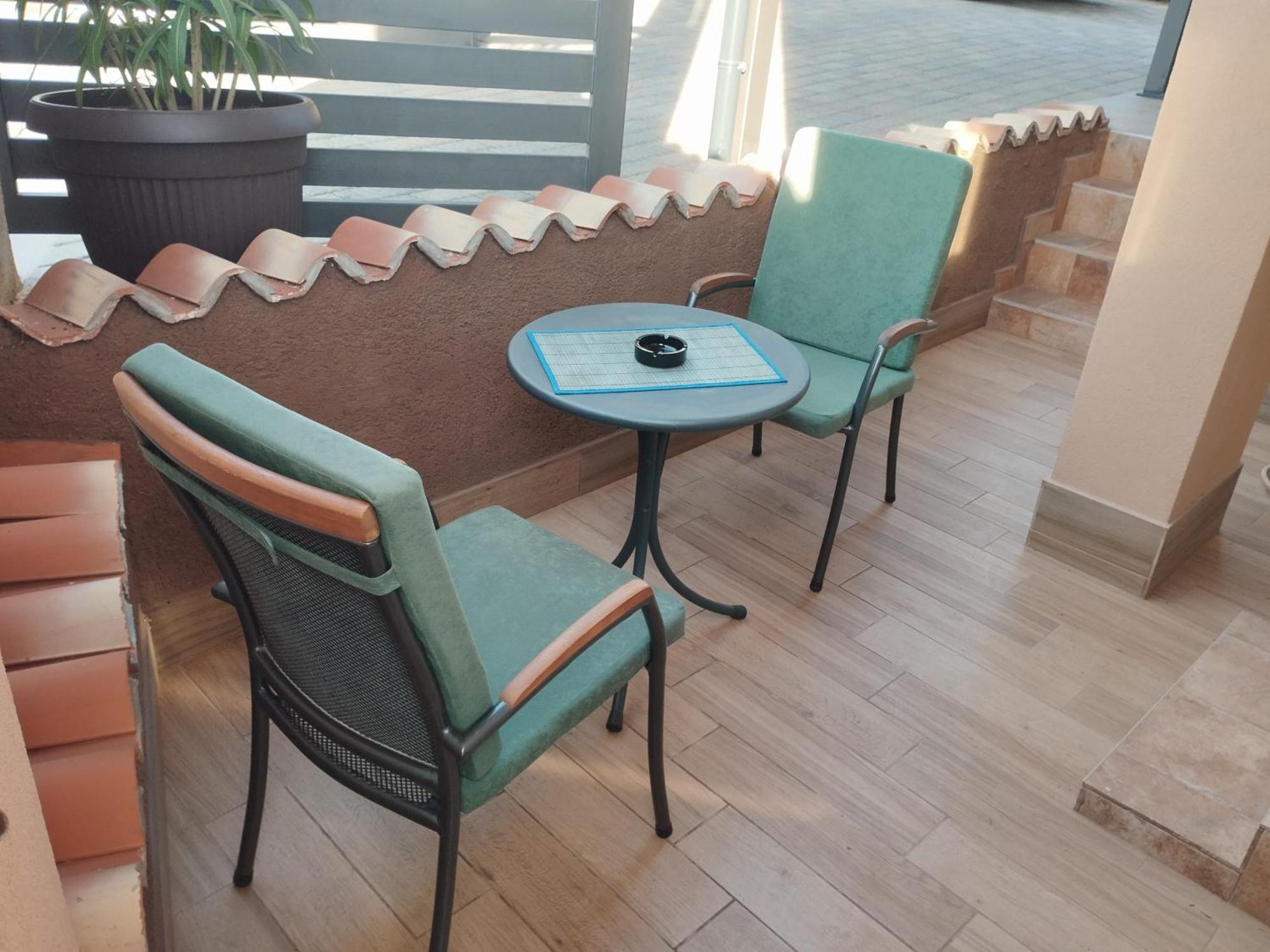 Apartmani Monte Pula Bagian luar foto