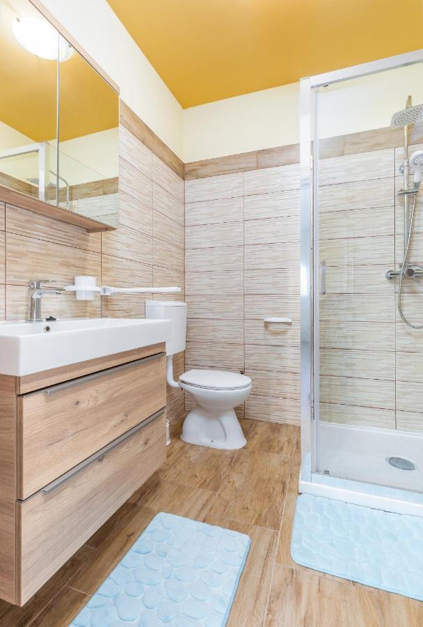 Apartmani Monte Pula Bagian luar foto